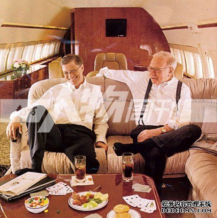 NetJets航空公司展示的盖茨与巴菲特在私人飞机上的海报