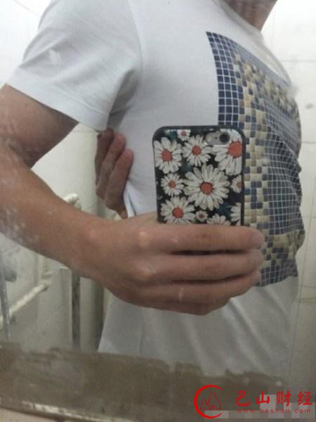 网上,新一轮,反手摸胸,比赛