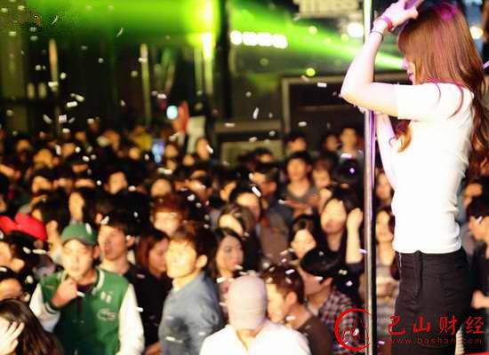韩国夜店,爆乳妹,疯狂,男人,受不了