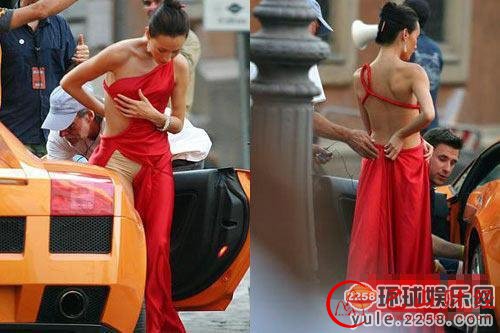 抓拍,女星,意外,脱衣,瞬间
