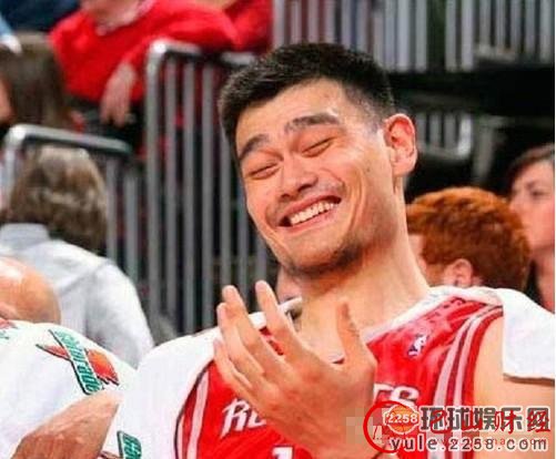 抓拍,女星,意外,脱衣,瞬间