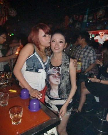 大学生吧女,自曝,挣钱,上床