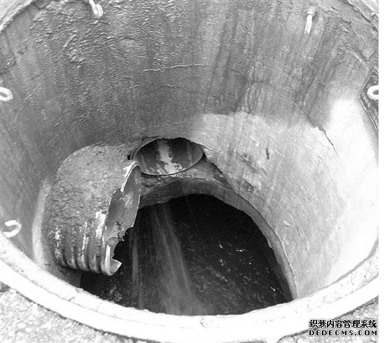 杭州首推工地违法排水曝光台 因泥浆水乱排5家工